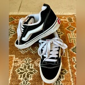 Vans Old Skool Black White Women’s 7.5 Classic Skate Low Top